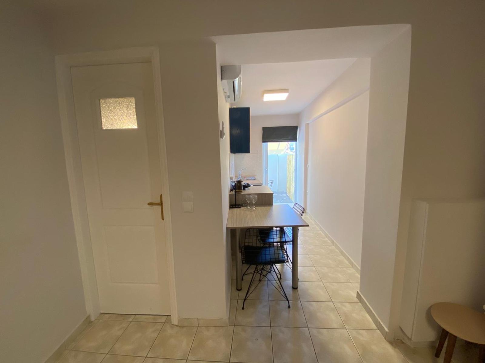 Orama Rooms 2 كالاماتا المظهر الخارجي الصورة
